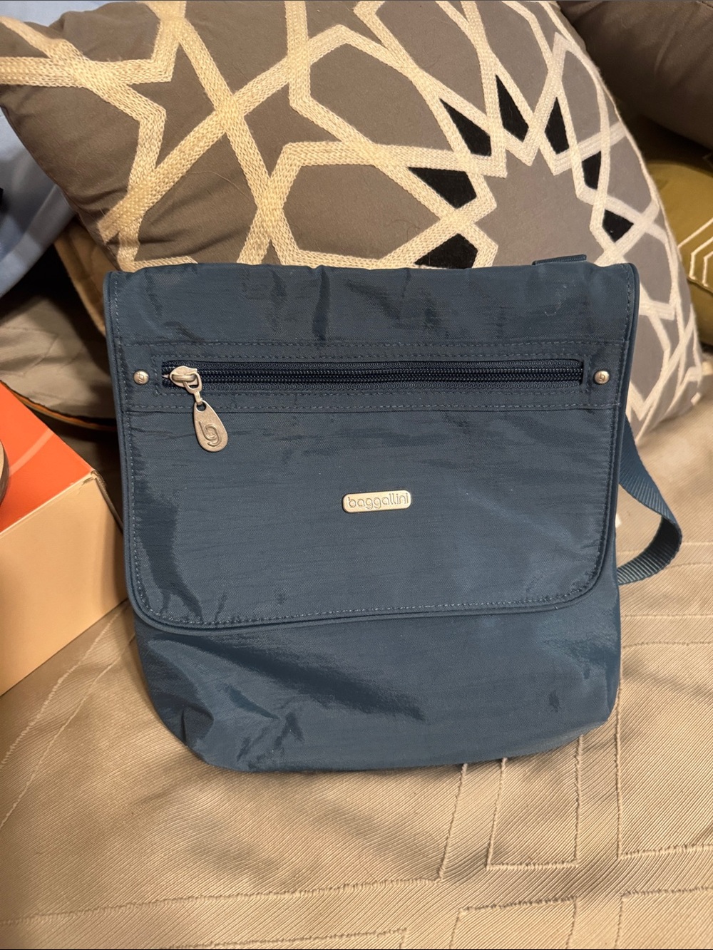 Baggallini Navy Lightweight Crossbody Bag